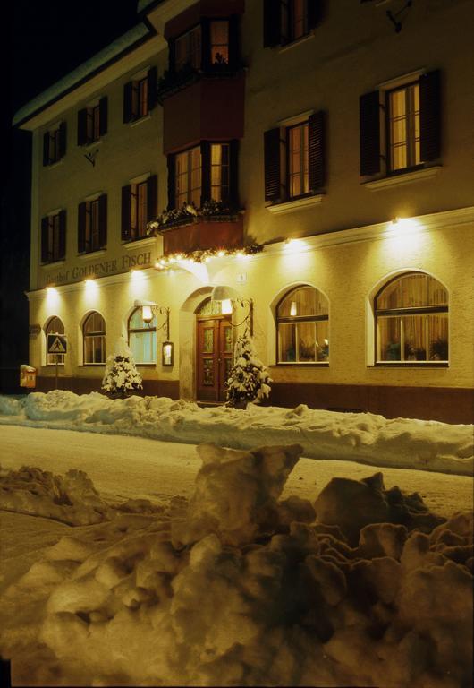 Gasthof Goldener Fisch Лиенц Екстериор снимка